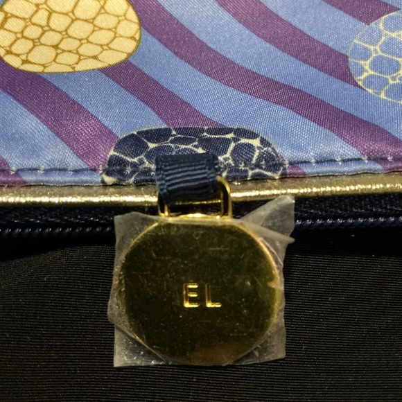 Estee’ Lauder make up bag - Picture 5 of 12